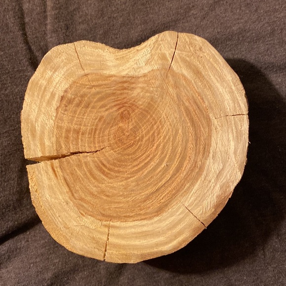 Solid Wood
LiveEdgeDesignsByMC - Picture 1 of 4